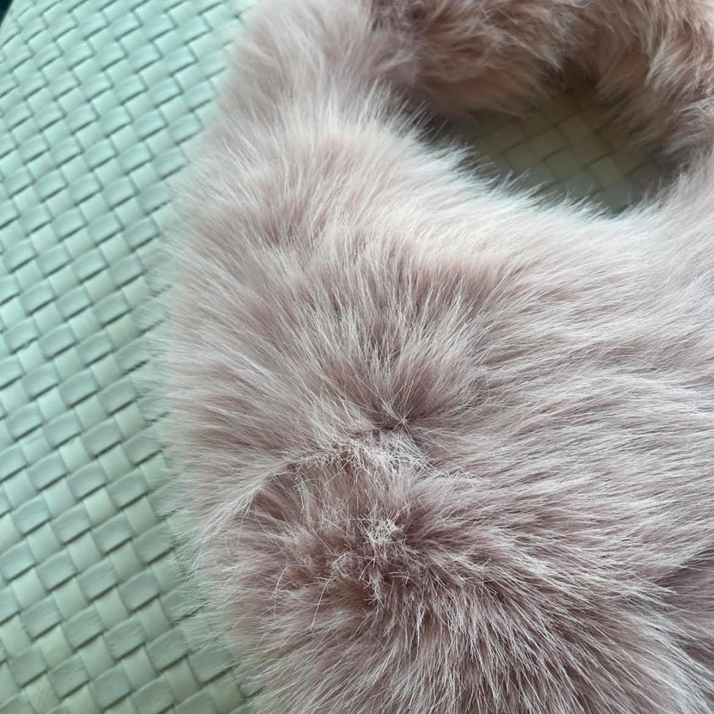 Elegant Pink Faux Fur Women's Bag - Picture 5 of 7